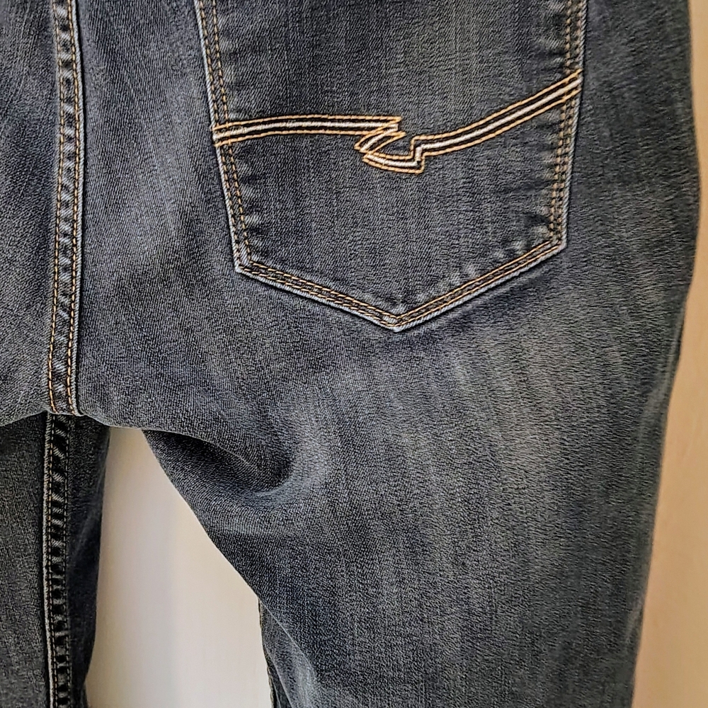 Women's Ana Skinny Petite 30/10P Jeans. Very Good Condition. - Picture 6 of 12